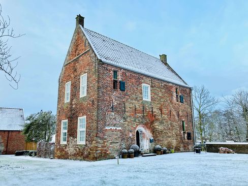 Steinhaus-Nesse-im-Winter