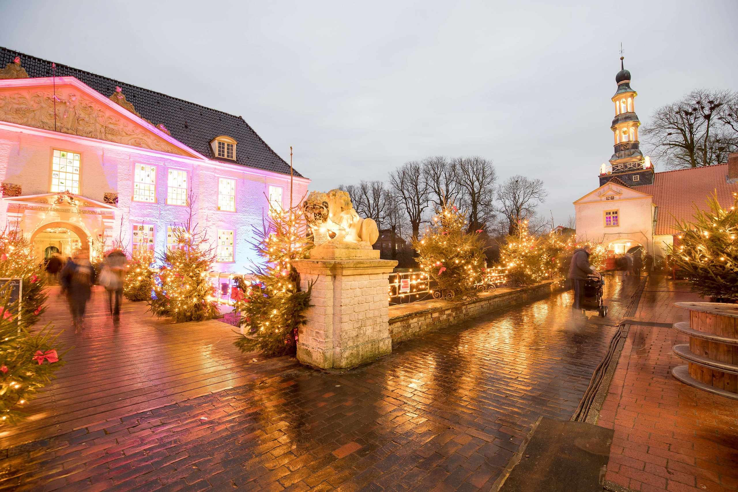 Weihnachtsmarkt im Schloss Dornum | Dornum.de